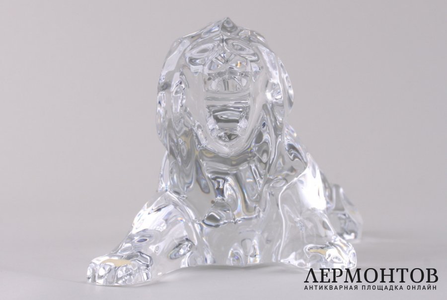 Статуэтка Лев. Франция, фирма Baccarat. Хрусталь, резьба.