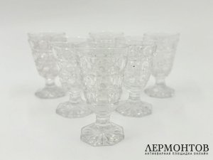 Рюмки 6 шт. Россия, рубеж 19-20 веков. Стекло, резьба.
