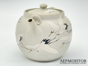 Чайник Журавли. Япония, мастерские Банко, 19 век. Фаянс, роспись.