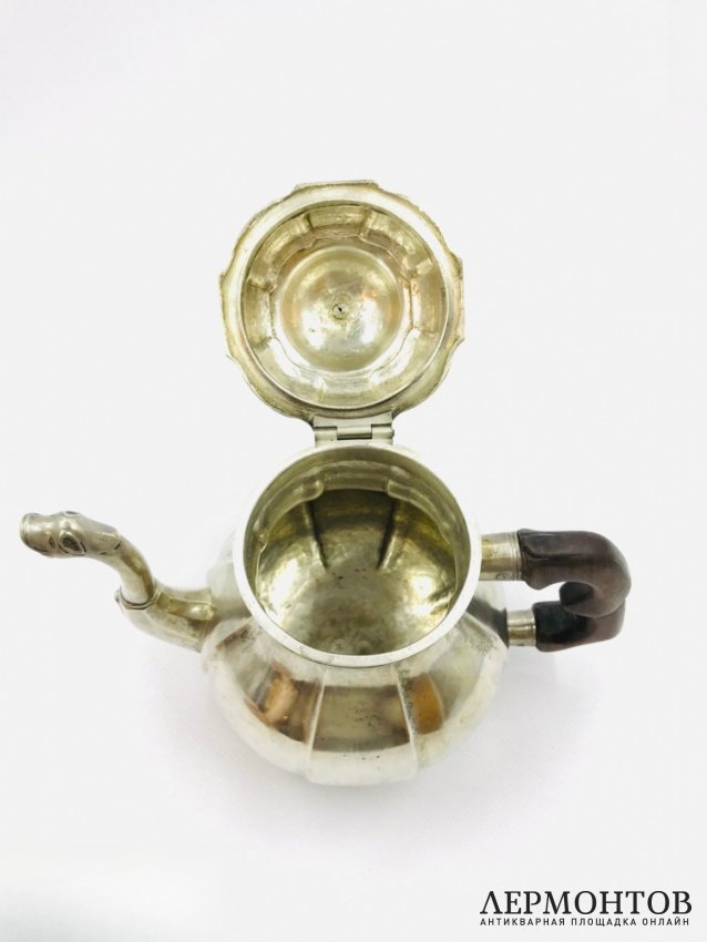Чайник. Серебро, Швеция, 1749 год