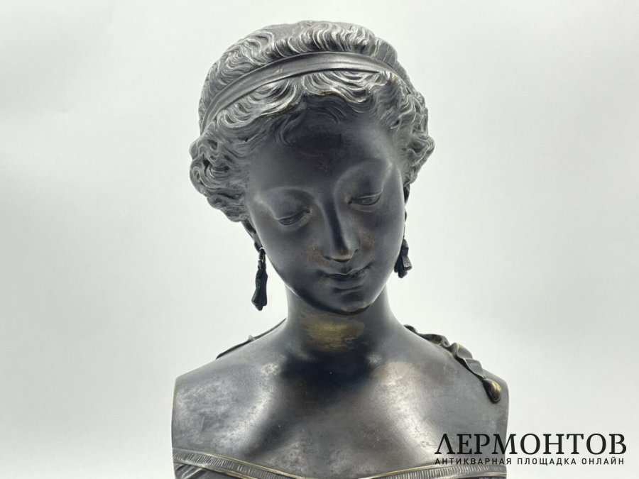 Бюст Девушки. Зап. Европа, 19 век. Бронза, патинирование.
