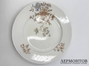 Тарелки обеденные 4 шт. Россия, М. Кузнецов, нач. 20 века. Фарфор, деколь.