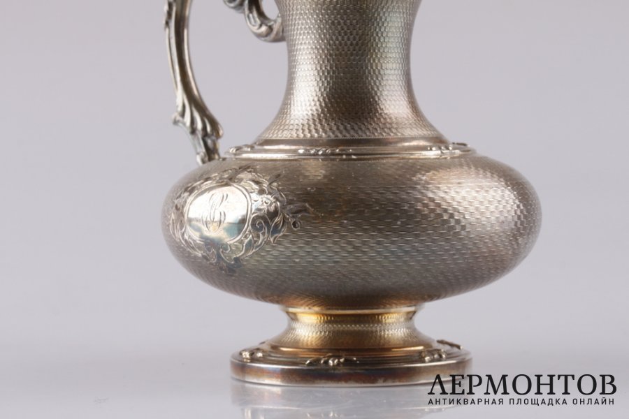 Молочник  Chauchefoin в технике гильоше. Серебро 950 пробы. Франция, конец XIX века