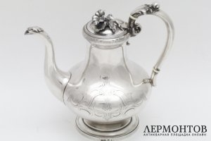 Чайный и кофейный сервиз. Д. Андреев. Серебро 84 пробы. Россия, середина XIX в.