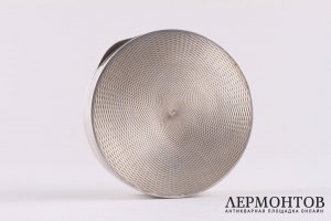 Шкатулка с эмалью гильоше. Серебро 900 пробы. Австрия.