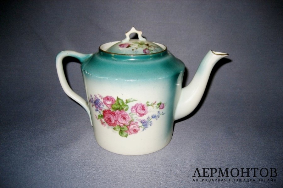 Чайный сервиз. Фарфор. СССР, село Бронницы, завод Пролетарий, 1929-1931 годы.