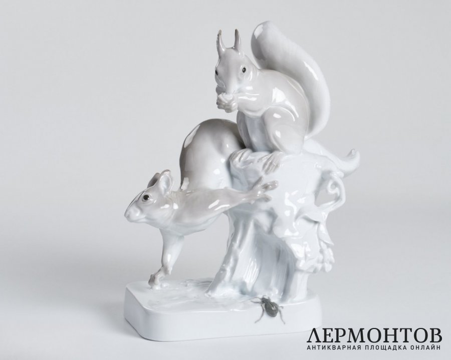 Статуэтка «Белки». Фарфор, Karl Ens, Германия, начало XX века