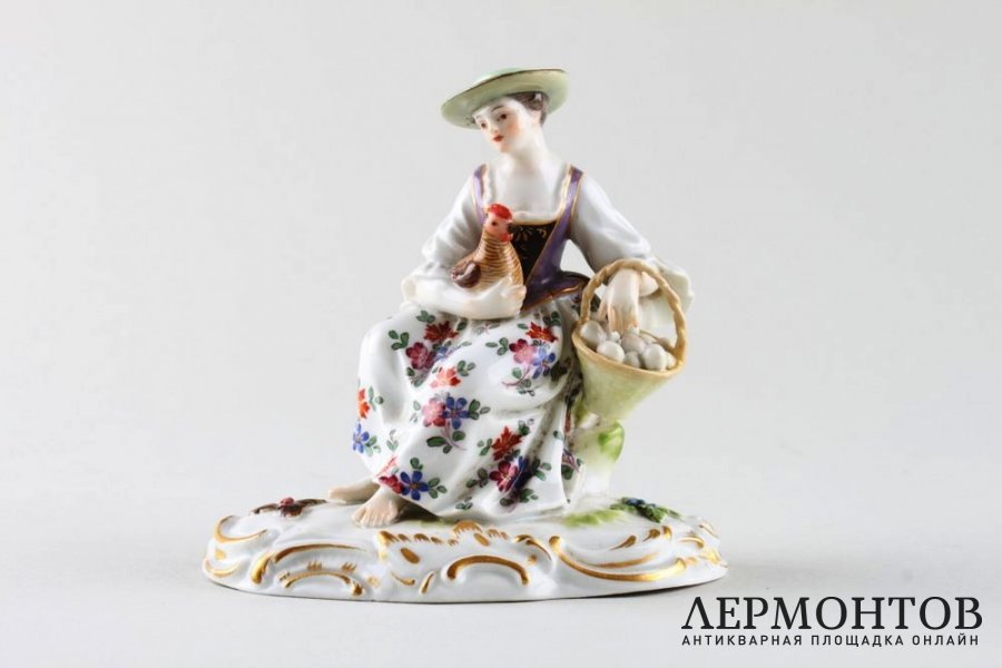 Статуэтка Девушка с курочкой и корзиной.  Германия, Meissen, 1934-1945 гг. Фарфор.