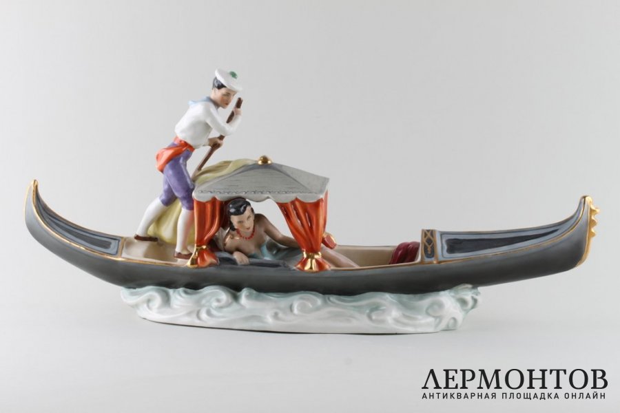 Композиция Сцена из жизни Венеции. Фарфор. Royal Dux, Чехословакия, 1920-30 гг.
