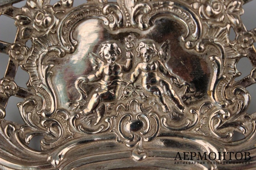 Ваза ажурная с путти. Серебро 800 проба. Германия, XX век.