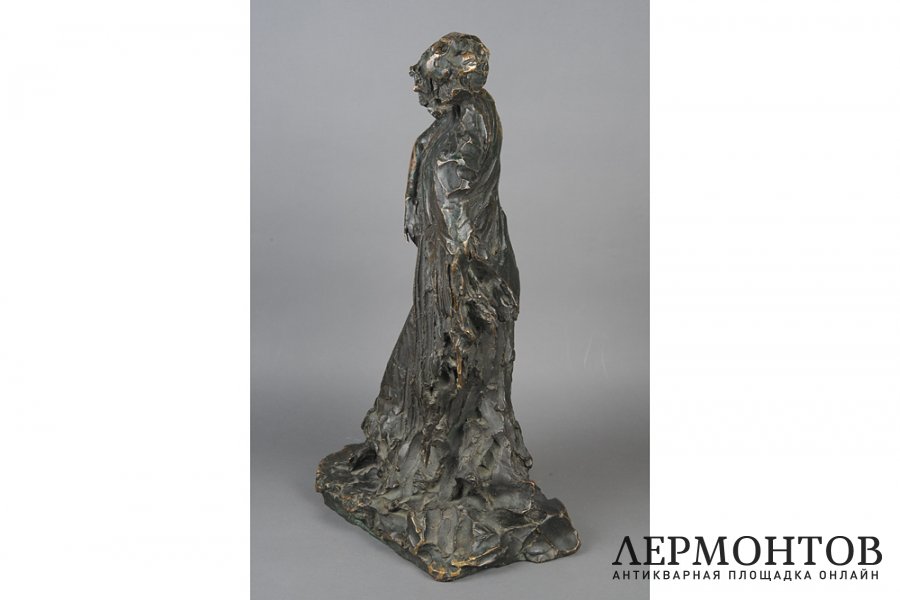 Скульптура Девушка. Франция, автор модели П.Трубецкой. 1911 г. Бронза.