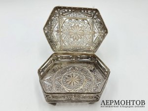Большая шкатулка. Россия, 1960-70 гг. Серебро 925 пробы, скань.