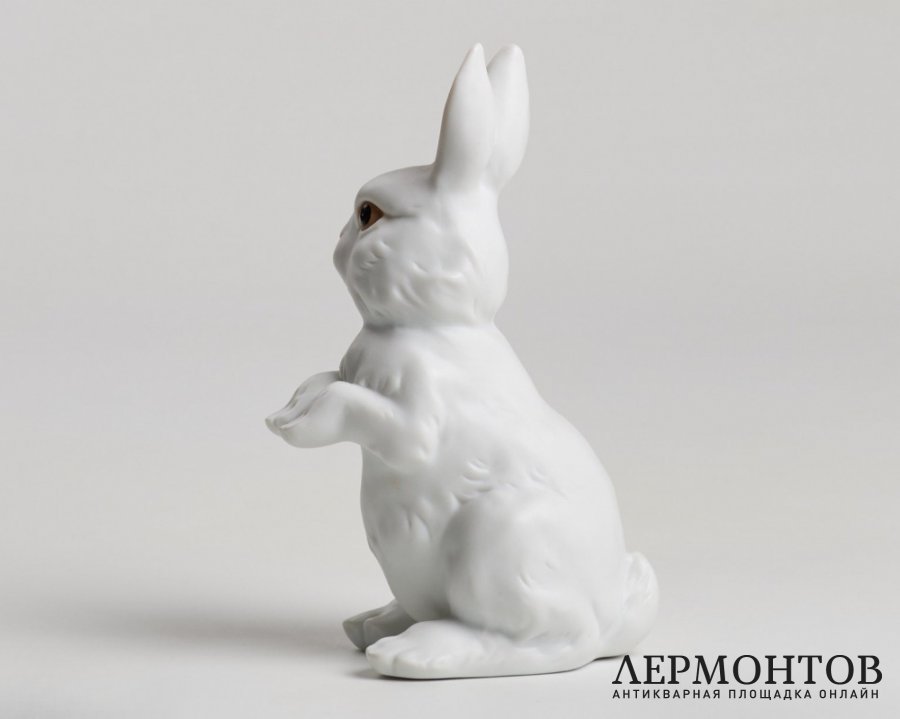 Статуэтка «Стоящий кролик». Бисквитный фарфор, Rosenthal, Германия