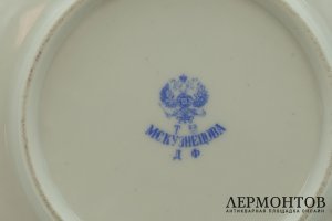 Чайная пара с полевыми цветами. Россия, Товарищество Кузнецова, 1889-1917 гг. Фарфор.