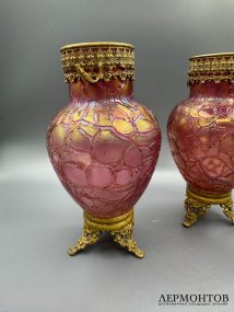Парные вазы в стиле модерн. Радужное стекло, латунь, Loetz, Богемия, 1900-е годы