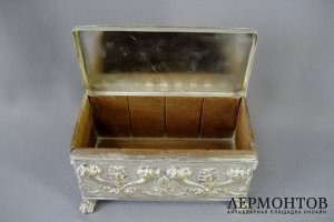 Шкатулка.  Бронза, серебрение, дерево. Европа, XIX век.