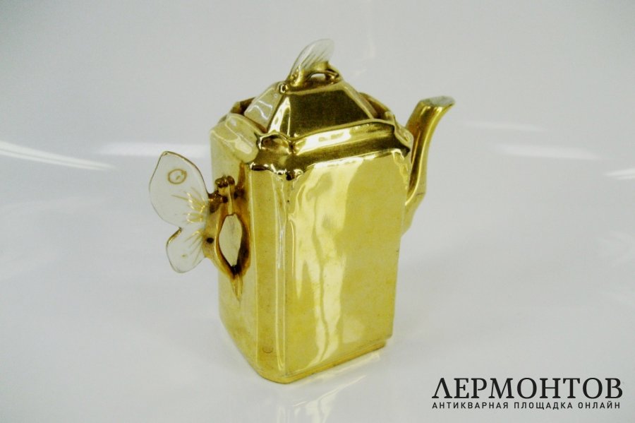 Кофейный сервиз. Фарфор, ручная роспись,золочение.  Европа, XIX век.