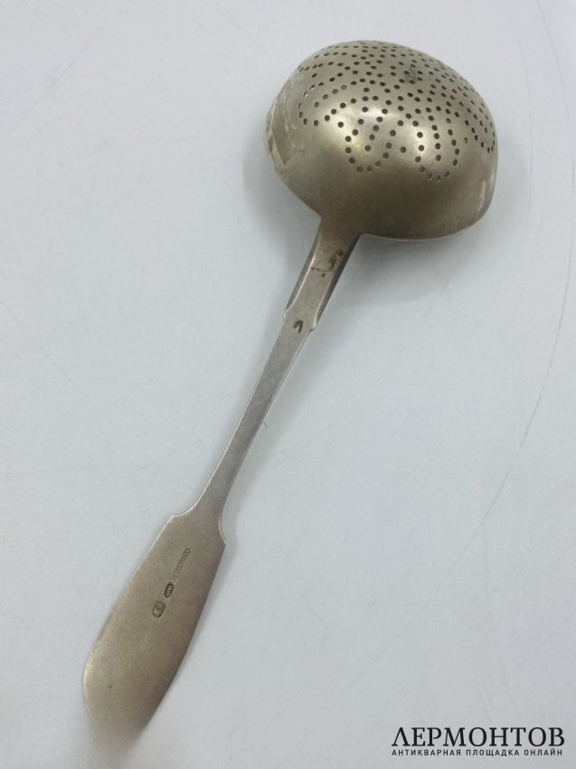 Ситечко для чая. Серебро 84 пробы, мастер Владимиров, Россия, 1899–1908 годы