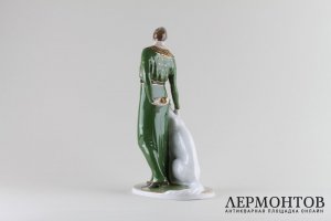 Статуэтка Дама с борзой. Фарфор.  Fraureuth, Германия, Carl Nacke, 1919-1926 гг.