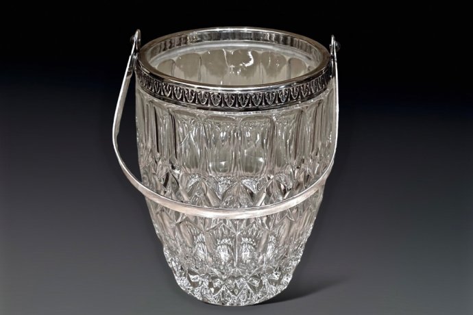 ХРУСТАЛЬНОЕ ВЕДЕРКО ДЛЯ ЛЬДА. СЕРЕБРО 800. ЕВРОПА. XX ВЕК