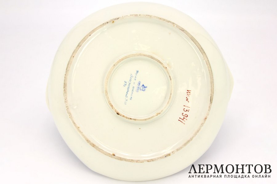 Блюдо с вазой-цаплей. Авторский фарфор. СССР, Дулево, Воскресенская, 1957 год.