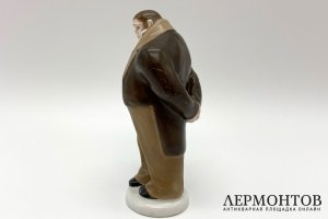 Статуэтка Собакевич, Гоголевские персонажи. Фарфор, роспись. СССР, ЛФЗ, 1950е гг.