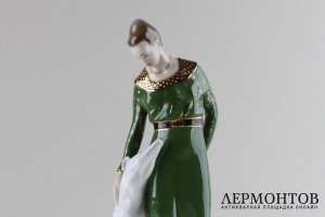 Статуэтка Дама с борзой. Фарфор.  Fraureuth, Германия, Carl Nacke, 1919-1926 гг.