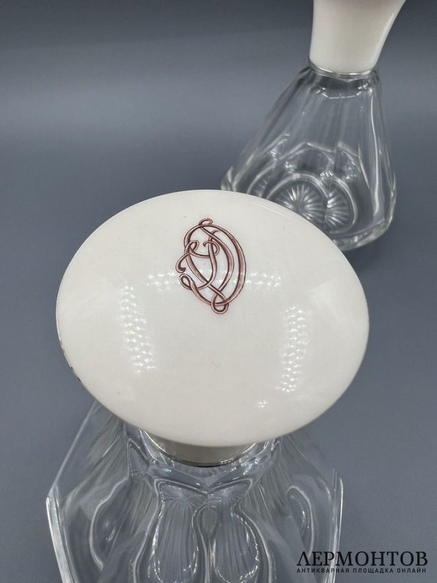 Пара флаконов с костяными крышками. Серебро 950 пробы, кость, стекло, Eusebe Callot, Франция, 2-я половина 19 века