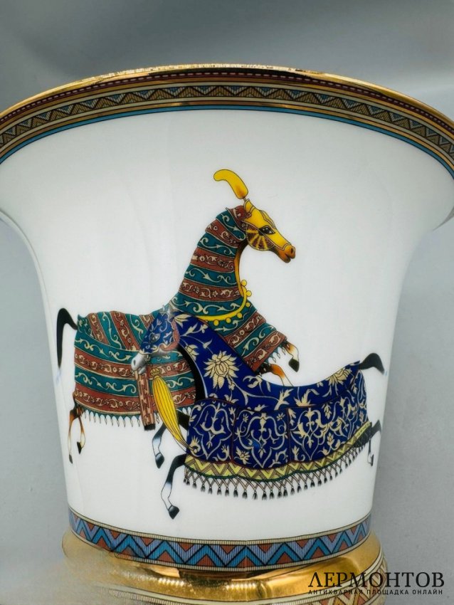 Ваза «Cheval d'Orient». Фарфор, Hermès, Франция
