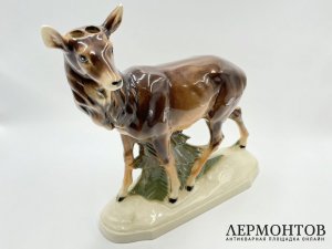 Статуэтка Олень. Германия, Sitzendorfer Porzellan, 1950-е гг. Фаянс, роспись.