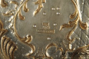 Баночка многофункциональная. Россия. Фирма К.Фаберже. Кон.19 века. Серебро 84 пробы.
