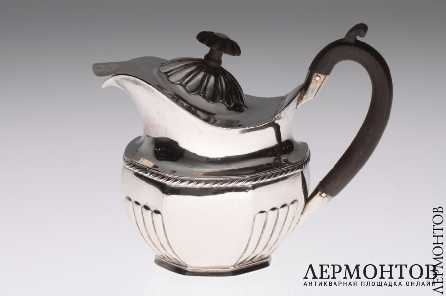 Молочник с крышкой Ludvig. Серебро 84. Россия
