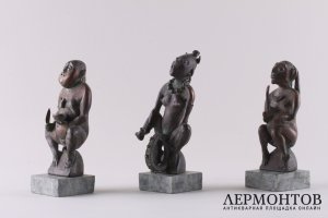 Триптих Мелкие страсти. С.А. Савин. Бронза, камень. Россия, 1980-2000-е гг.