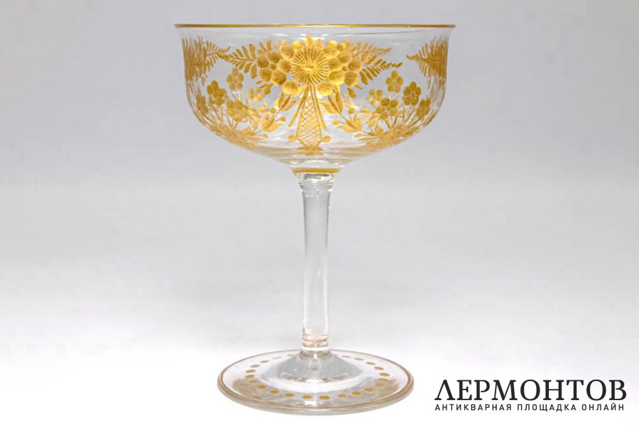 Ваза, конфетница Цветы. Стекло, резьба, золочение. Европа, 1900-1930е гг.