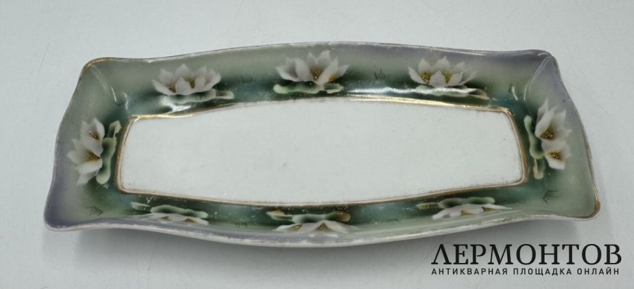 Блюда Кувшинка в ст. Модерн 3 шт. Россия, М. Кузнецов, 1900-е гг. Фарфор, роспись.