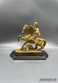 Статуэтка «Воин на коне». Бронза, золочение, камень, Западная Европа, конец 19 — начало 20 века