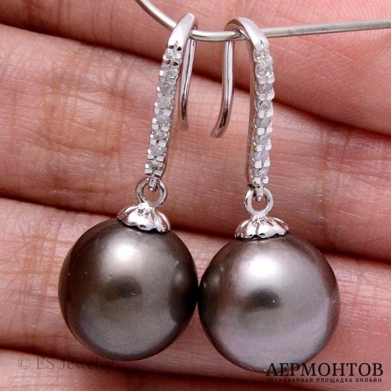 Серьги с черным жемчугом и бриллиантами. Золото 585 пробы.