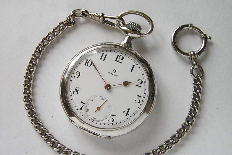 Часы Omega. В глубины и в космос