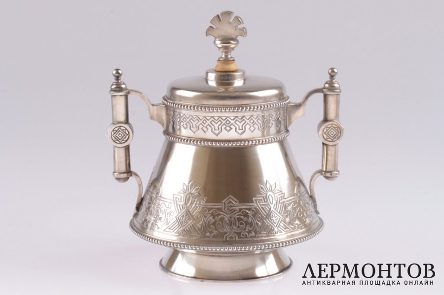 Чайный сервиз. Фирма братьев Грачевых. Серебро 84. Россия