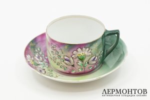 Чайная пара с полевыми цветами. Россия, Товарищество Кузнецова, 1889-1917 гг. Фарфор.