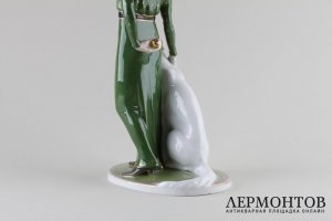 Статуэтка Дама с борзой. Фарфор.  Fraureuth, Германия, Carl Nacke, 1919-1926 гг.