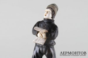 Скульптура Продавец газет. Зап. Европа, 1920-1930-е гг, авт. Мод.- Galgo. Бронза.