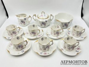 Чайный сервиз с цветочной росписью. Россия, фабр.Друцкой-Любецкого, 1900-е гг. Фарфор