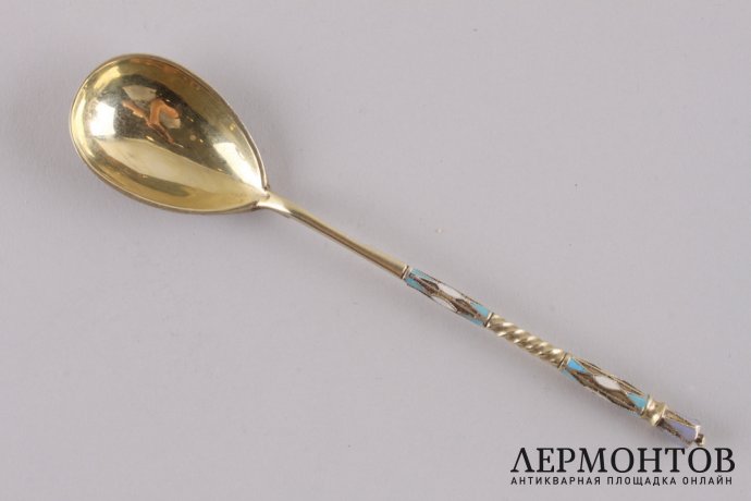 Чайная ложка, перегородчатая эмаль. Серебро 84 пробы. Российская империя, конец 1890х