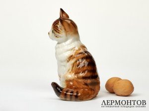 Статуэтка «Молодая сидящая кошка». Фарфор, Lorenz Hutschenreuther, Германия, 1970–1985 годы