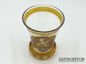 Бокал со львом и девизом. Германия, 1938 год. Цветное стекло.