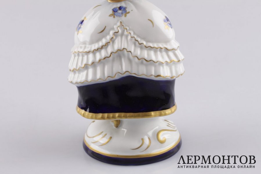 Статуэтка. Танцующая девушка. Фарфор, роспись. Royal Dux Bohemia, XX век.
