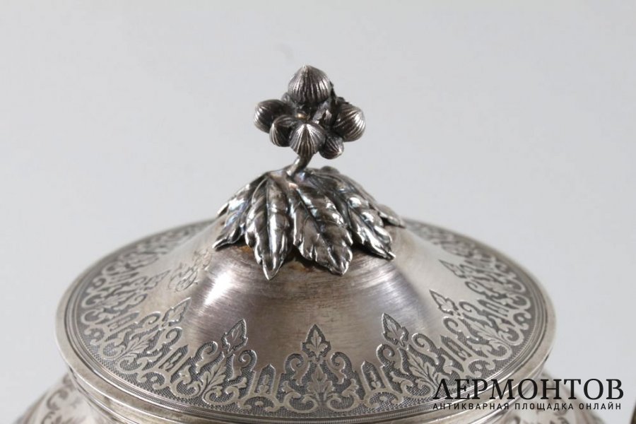Сахарница в стиле ампир. Claude Roussel. Серебро 950 пробы. Франция, XIX в.