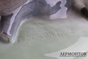 Статуэтка. Медведица с медвежатами. Фарфор. Фрауройт. Германия. XXв.