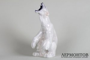 Статуэтка Рычащий медведь. Дания, Копенгаген, 1963 г. Фарфор, роспись.